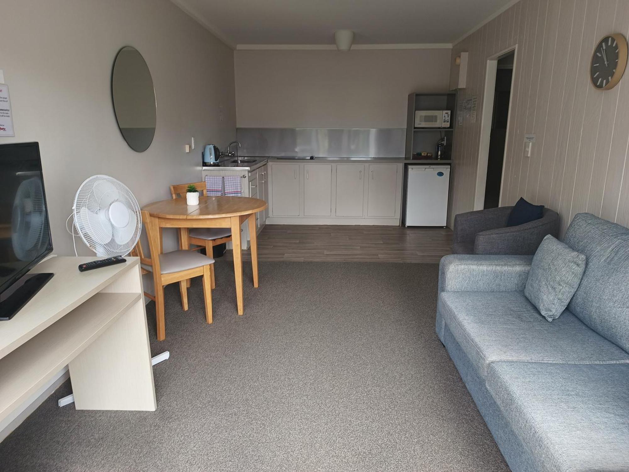 Beaches Motel Waihi Exterior foto